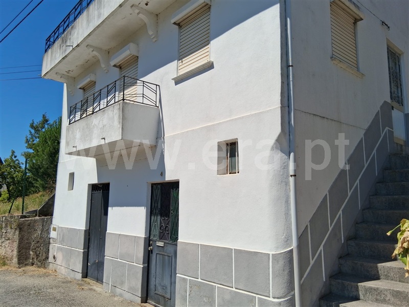 Moradia T2 / Seia, Seia, São Romão e Lapa dos Dinheiros