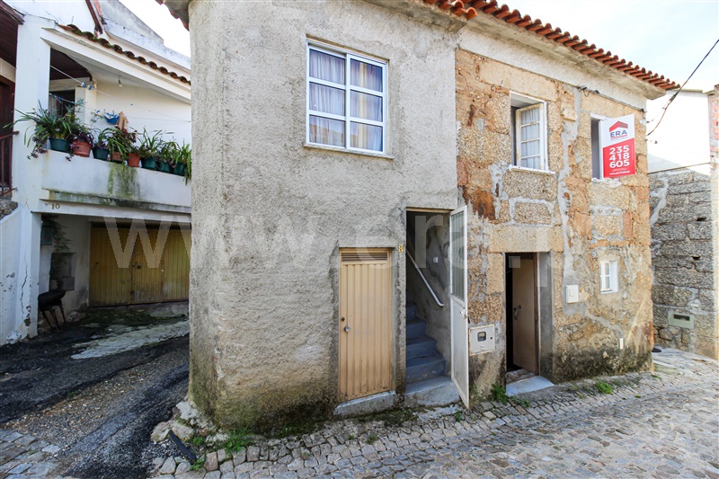 Moradia T2 / Tábua, Percelada