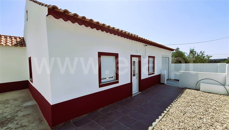 Moradia T2 / Tomar, Sabacheira