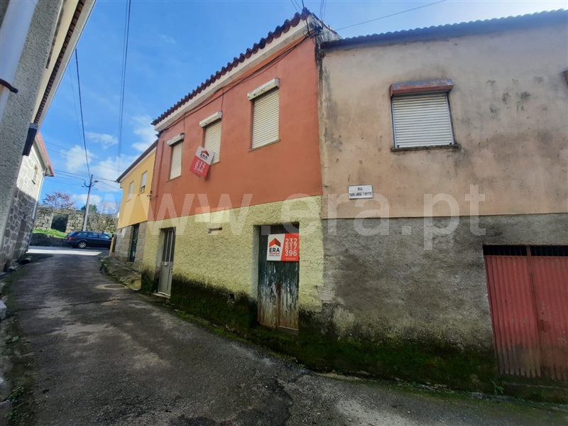 Moradia T2 / Tondela, Mouraz e Vila Nova da Rainha