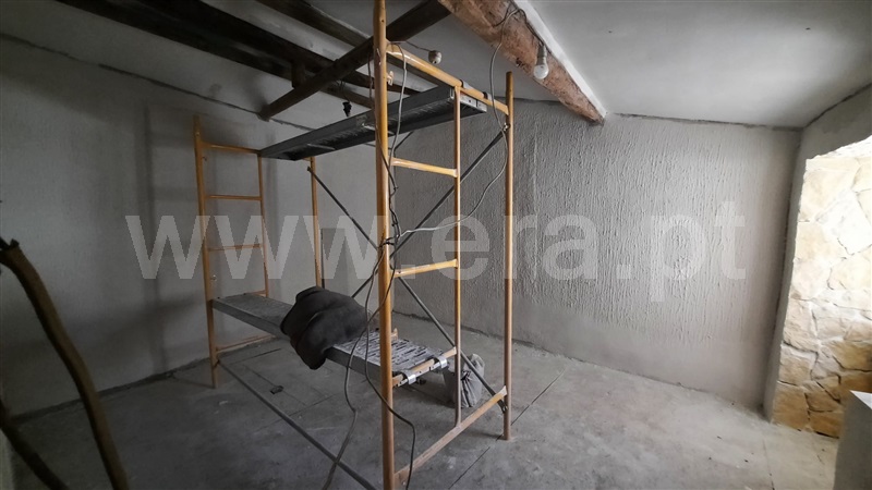 Moradia T2 Tondela, São Miguel do Outeiro e Sabugosa - 1498946 - 3