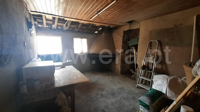 Moradia T2 Tondela, São Miguel do Outeiro e Sabugosa - 1498946 - 4