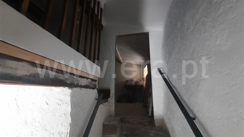 Moradia T2 Tondela, São Miguel do Outeiro e Sabugosa - 1498946 - 8