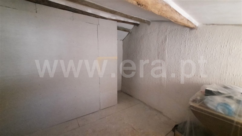 Moradia T2 Tondela, São Miguel do Outeiro e Sabugosa - 1498946 - 10