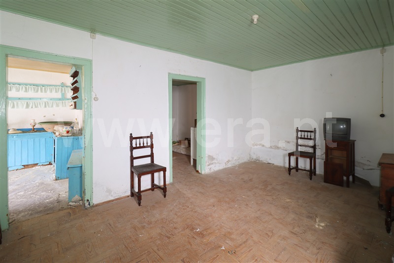 Moradia T2 com Quintal Torres Vedras, São Pedro da Cadeira - 1469559 - 3