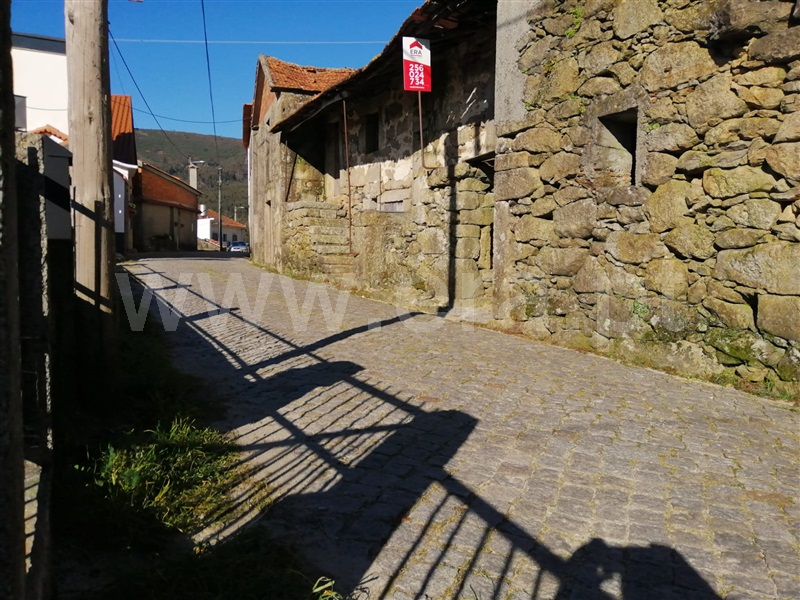 Moradia T2 Vale de Cambra, Roge - 1190758 - 1