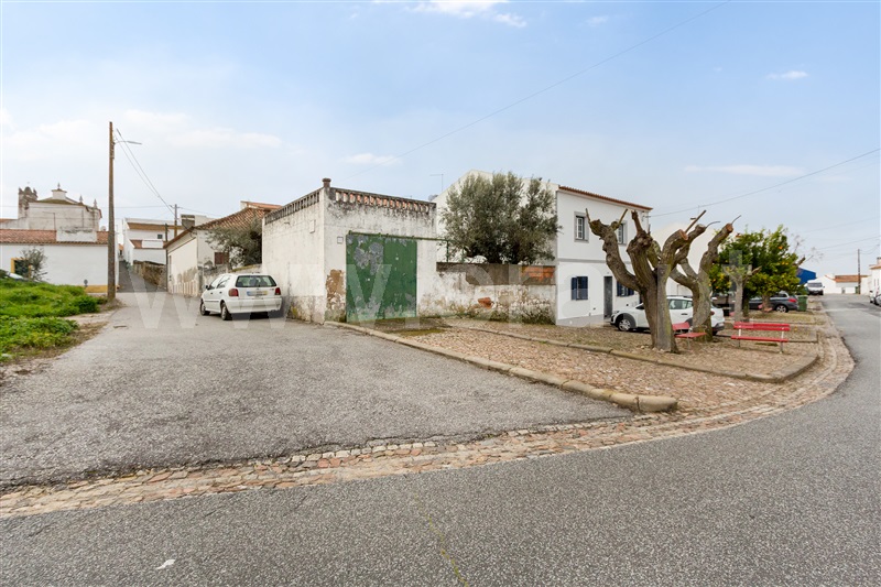 Moradia T2 com Quintal Viana do Alentejo, Aguiar - 1462980 - 1