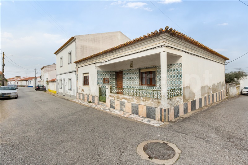 Moradia T2 com Quintal Viana do Alentejo, Aguiar - 1462980 - 2