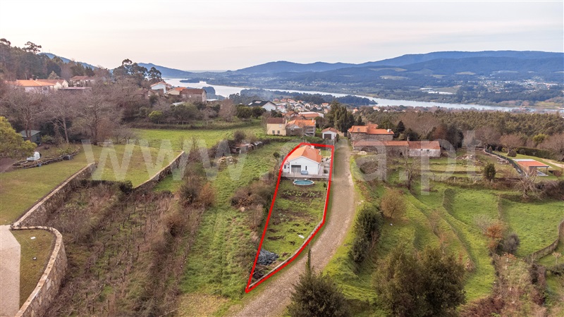 Moradia T2 / Vila Nova de Cerveira, Loivo
