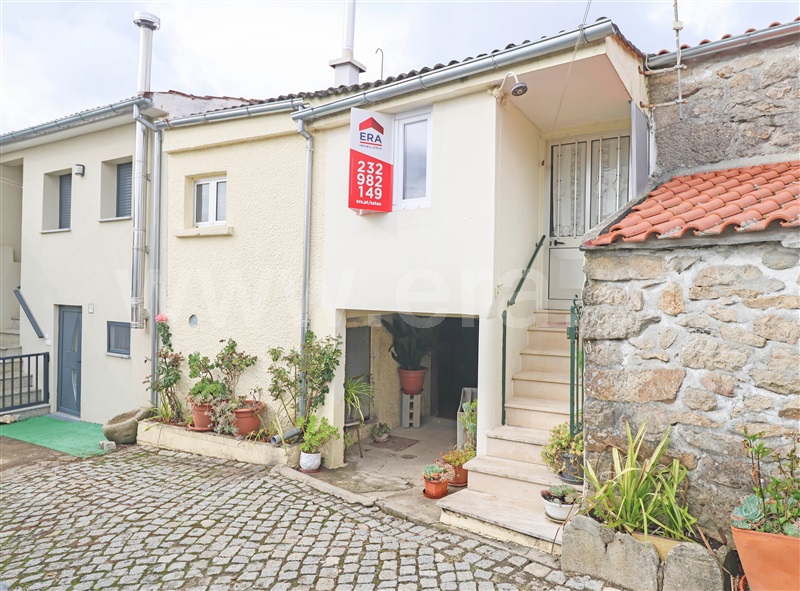 Moradia T2 / Vila Nova de Paiva, Queiriga