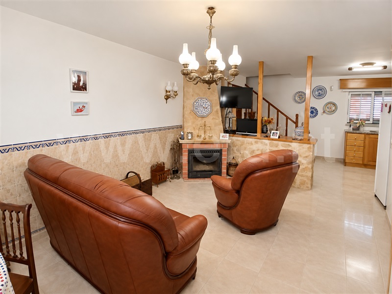Moradia T2 à venda em Fratel, €130.000