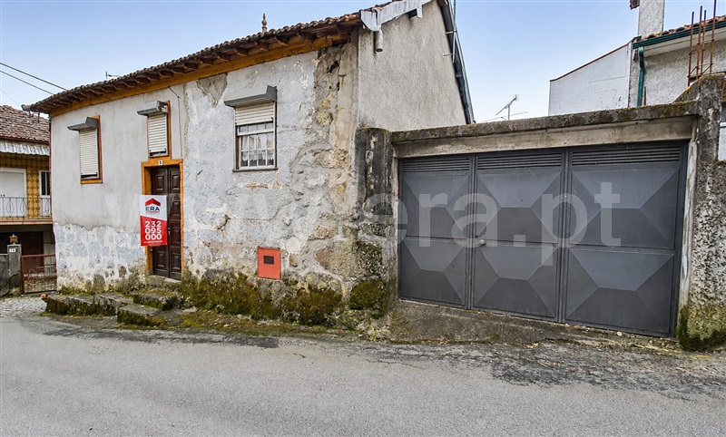 Moradia T2 em São Cipriano e Vil de Souto, €47.500
