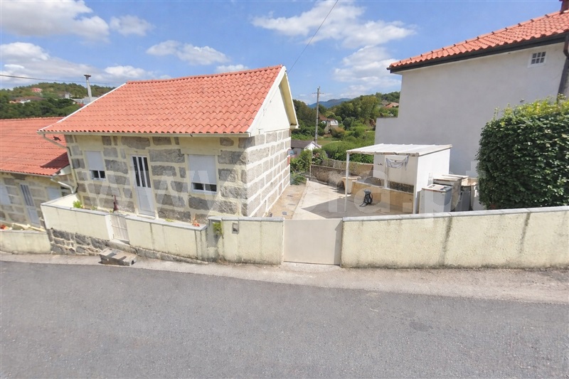 Moradia T2 / Vizela, Infias