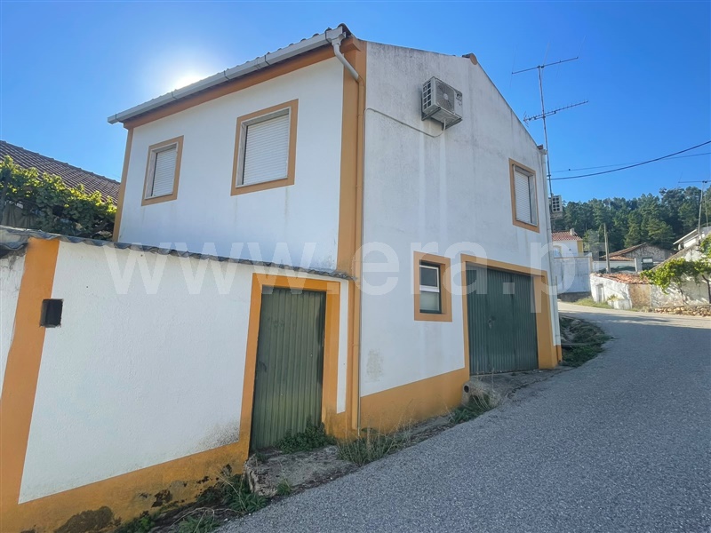Moradia T3 em Fontes, €115.000