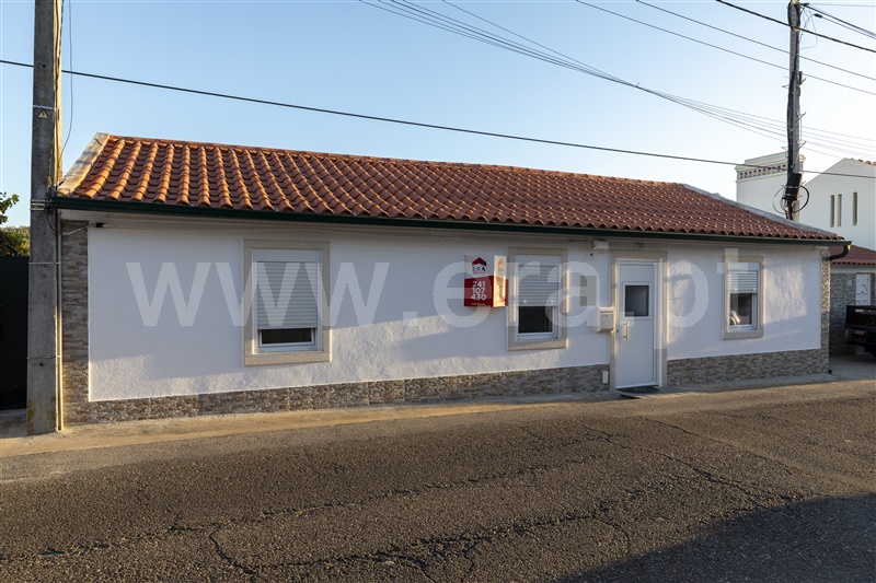 Moradia T3 / Abrantes, Rio De Moinhos