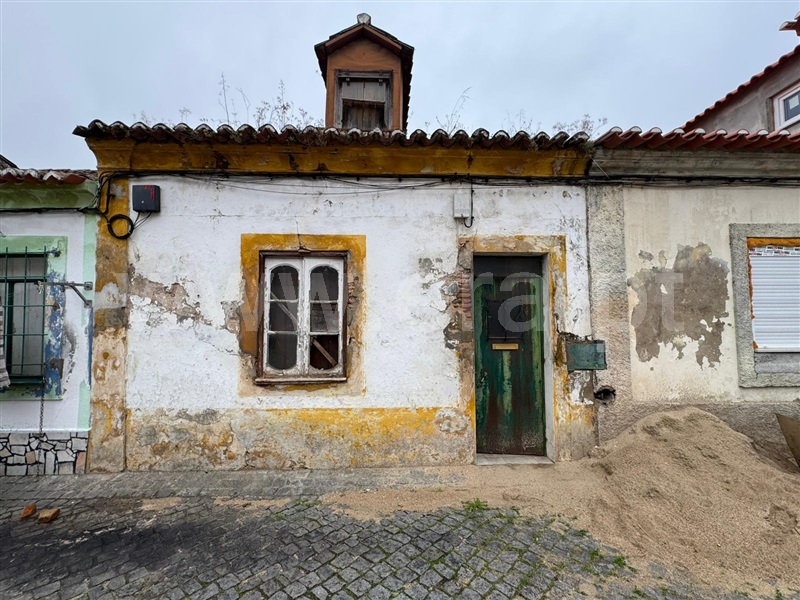 Moradia T3 / Abrantes, Rossio ao Sul do Tejo