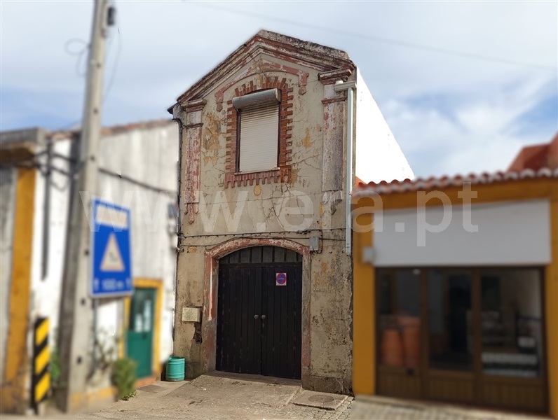 Moradia T3 / Abrantes, Rossio ao Sul do Tejo