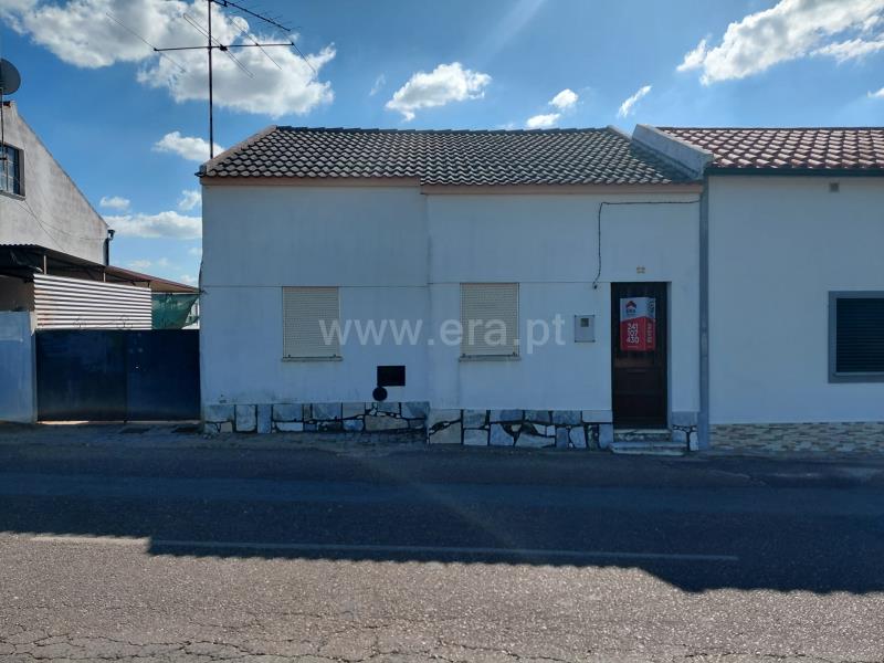 Moradia T3 / Abrantes, São Facundo