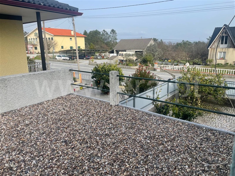Moradia T3 / Aguiar da Beira, Pinheiro