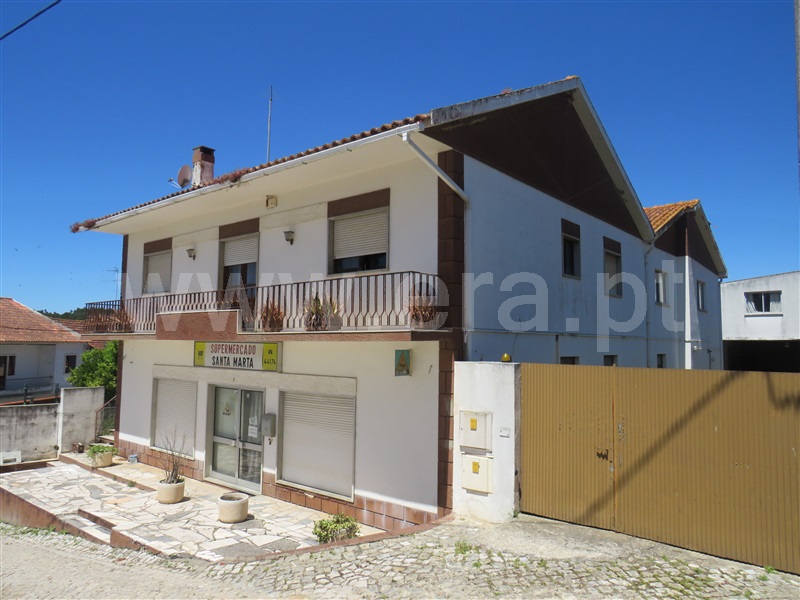 Moradia T3 / Alcobaça, Coz, Alpedriz e Montes