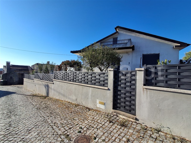 Moradia T3 / Alijó, Vila Chã