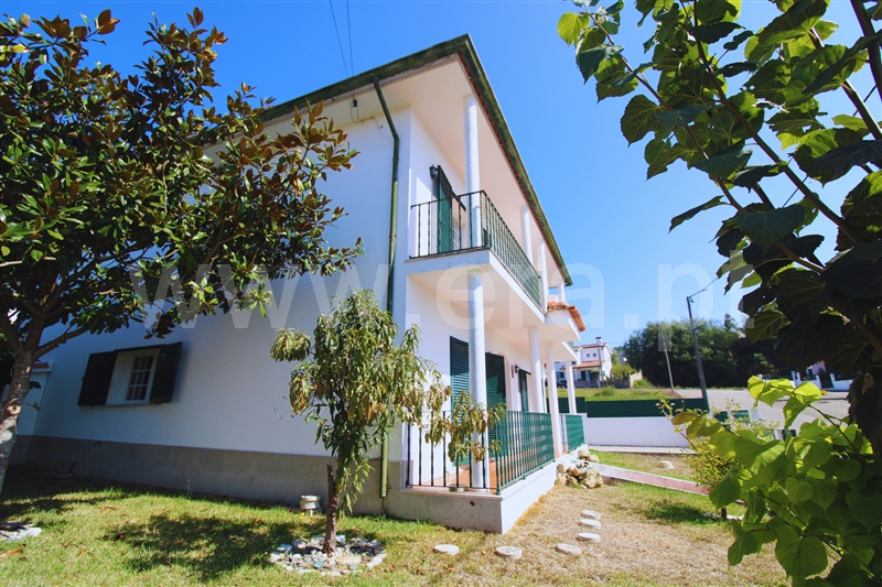 Moradia T3 com Anexo Anadia, Avelãs de Caminho - 1502971 - 2