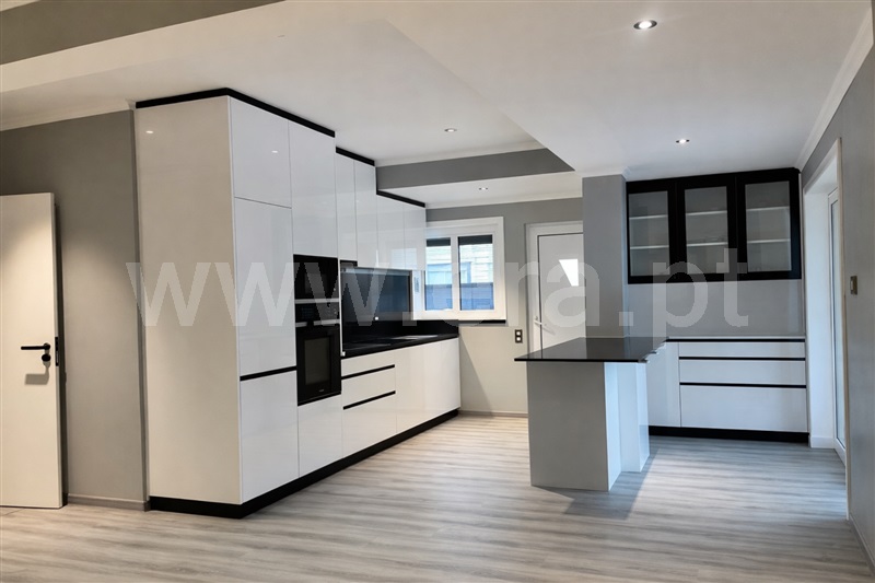 Moradia T3 em Chipar de Cima, €299.500