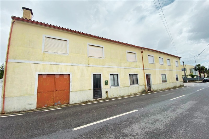 Moradia T3 / Anadia, Tamengos, Aguim e Óis do Bairro