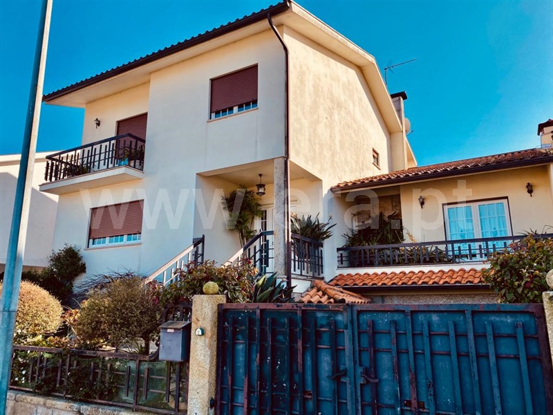 Moradia T3 / Arcos de Valdevez, Arcos de Valdevez (Salvador), Vila Fonche e Parada