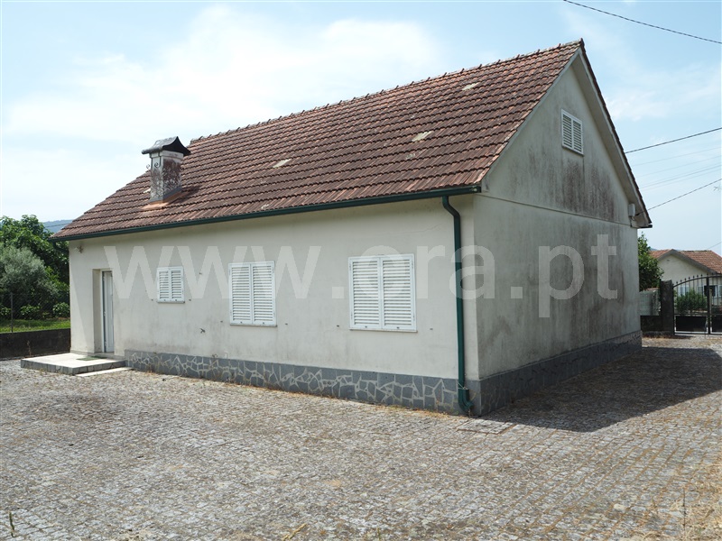 Moradia T3 / Arcos de Valdevez, Jolda (São Paio)