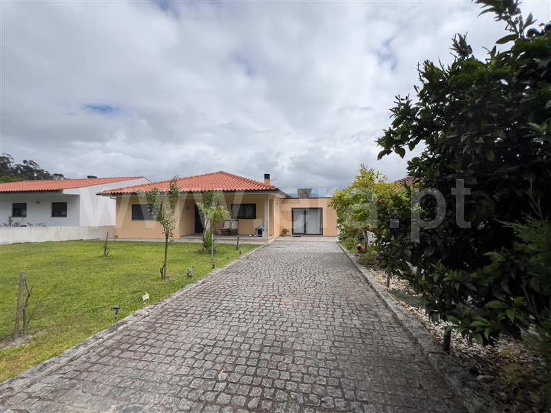 Moradia T3 / Arcos de Valdevez, Souto e Tabaçô