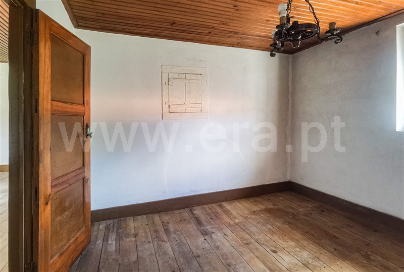 Moradia T3 Arganil, São Martinho da Cortiça - 1285162 - 9