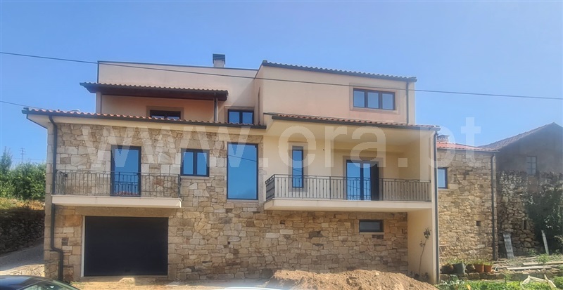Moradia T4 Armamar, Queimadela - 1349400 - 2