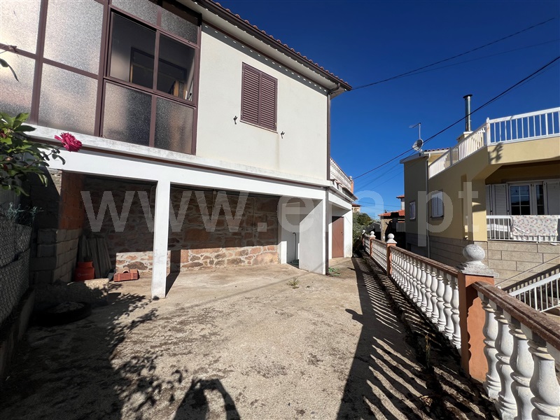 Moradia T3 Armamar, São Romão e Santiago - 1510031 - 6