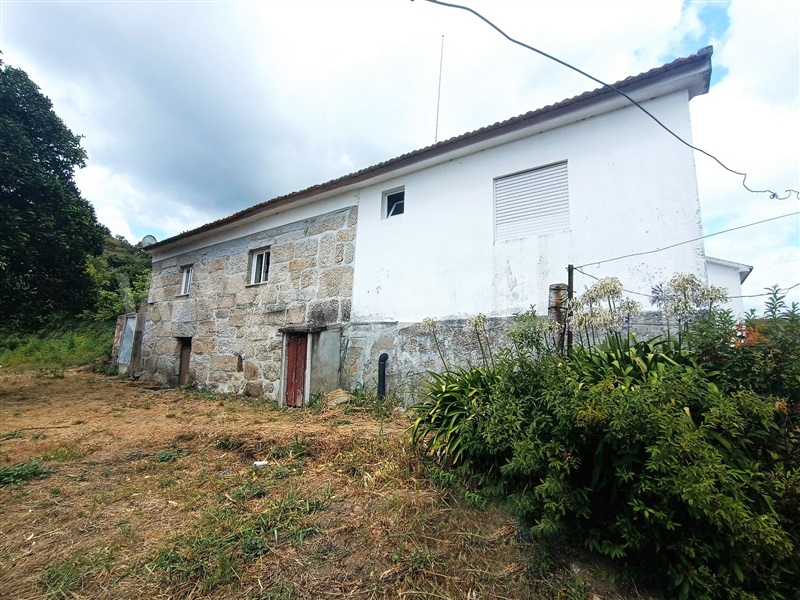 Moradia T3 / Baião, Baião (Santa Leocádia) e Mesquinhata