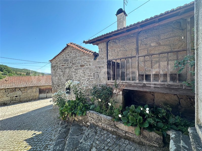 Moradia T3 / Boticas, Sapiãos