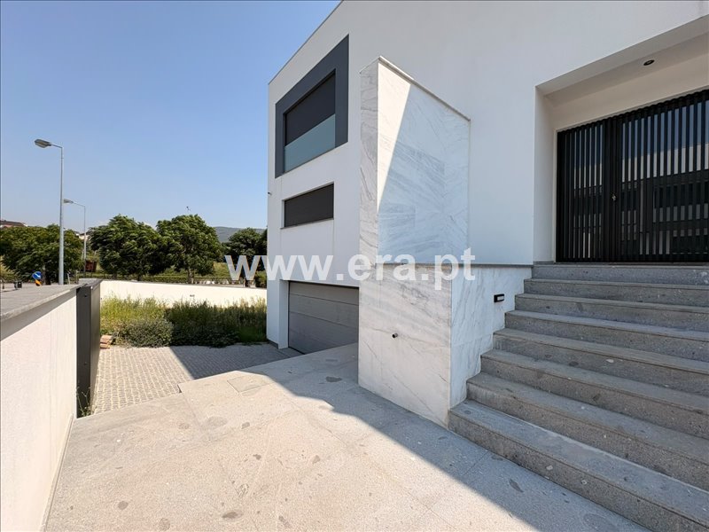 Moradia T3 à venda em Este (São Pedro e São Mamede), Braga — foto 2
