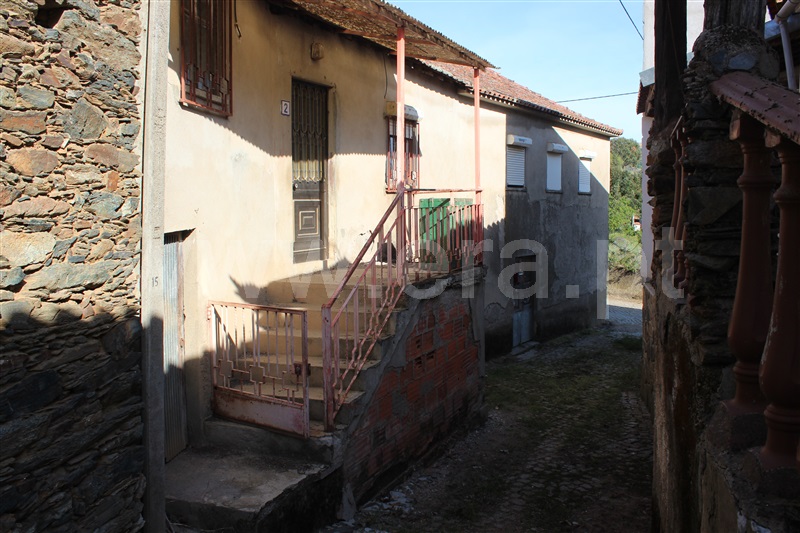 Moradia T3 / Bragança, Alfaião
