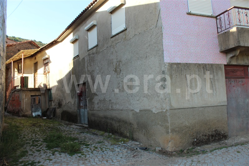 Moradia T3 Bragança, Alfaião - 1250646 - 35