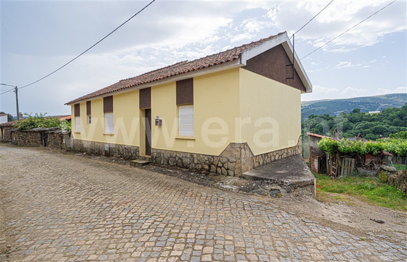 Moradia T2 / Bragança, Alfaião