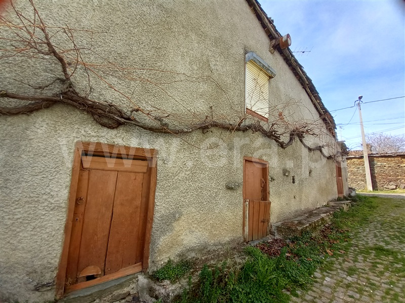 Moradia T3 à venda em São Pedro de Sarracenos, Bragança — foto 3