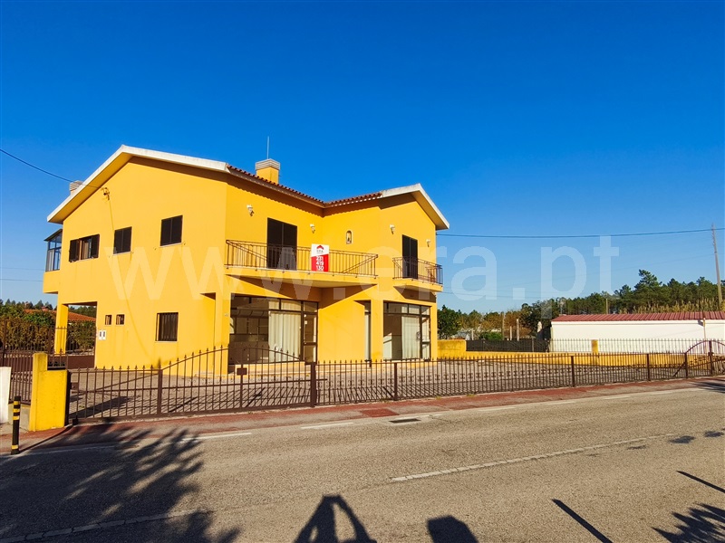 Moradia T3 em FONTE MARTEL, €380.000