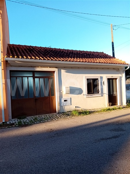 Moradia T3 / Cantanhede, Fornos