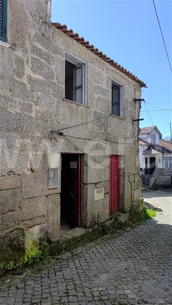 Moradia T3 / Carregal do Sal, Oliveira do Conde