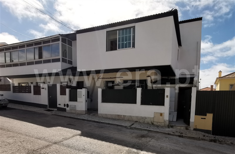 Moradia T3 / Cascais, Carcavelos e Parede