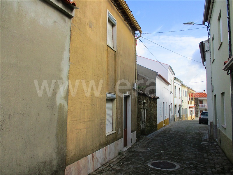 Moradia T3 à venda em Benquerenças, Castelo Branco — foto 2