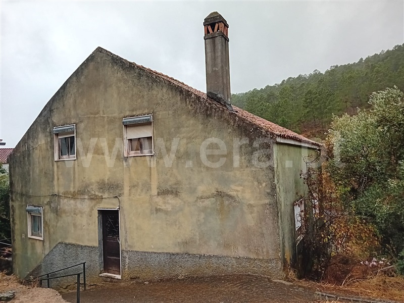 Moradia T3 à venda em São Vicente da Beira, Castelo Branco — foto 2