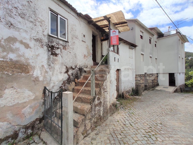 Moradia T3 / Castelo de Paiva, São Martinho de Sardoura