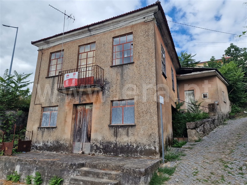 Moradia T3 / Celorico de Basto, Britelo, Gémeos e Ourilhe