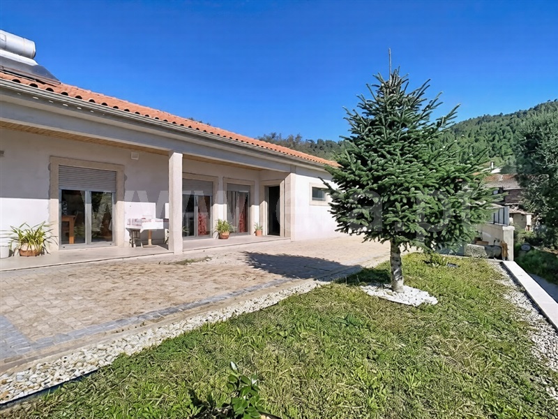 Moradia T3 / Celorico de Basto, Ribas